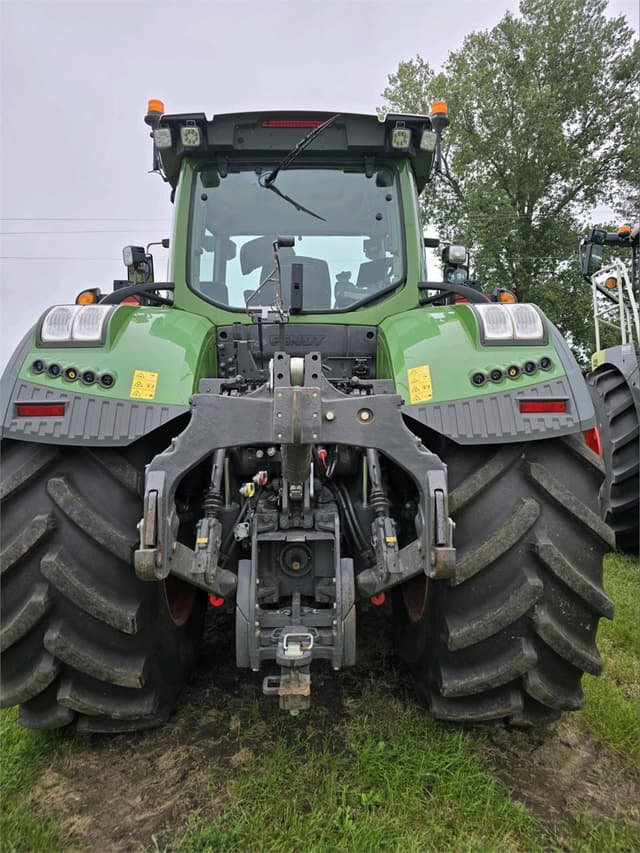 Image of Fendt 933 Vario equipment image 4