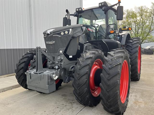 Image of Fendt 933 Vario equipment image 1