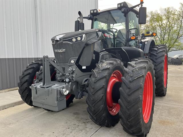 Image of Fendt 933 Vario equipment image 1