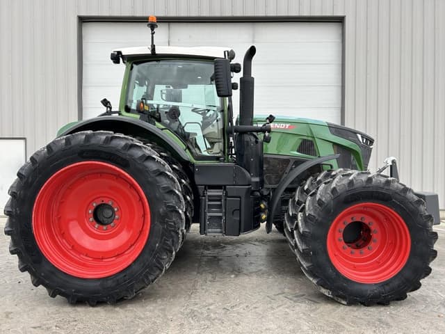 Image of Fendt 933 Vario equipment image 3