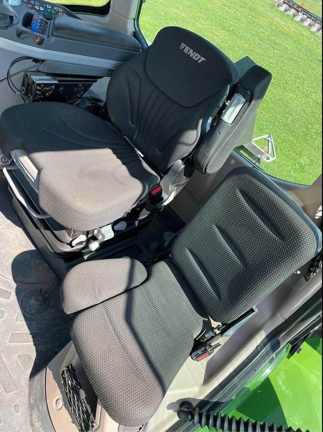 Image of Fendt 933 Vario equipment image 3