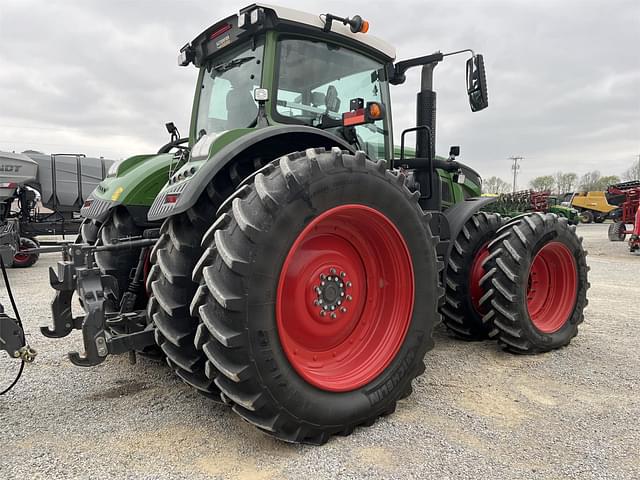 Image of Fendt 933 Vario equipment image 3