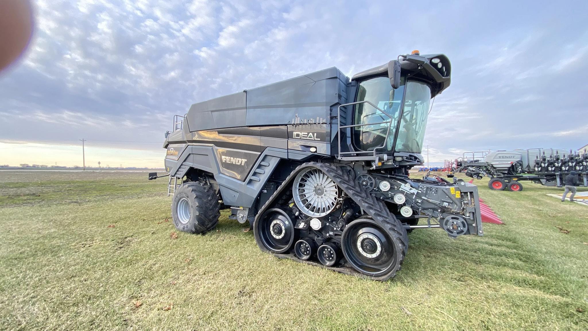 2020 Fendt IDEAL 9T Equipment Image0