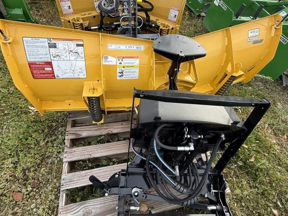 Image of Fisher  Trailblazer equipment image 3