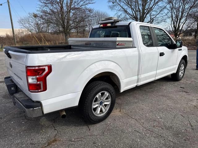 Image of Ford F-150 equipment image 4