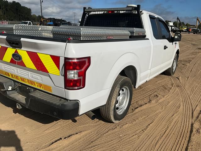 Image of Ford F-150 equipment image 1