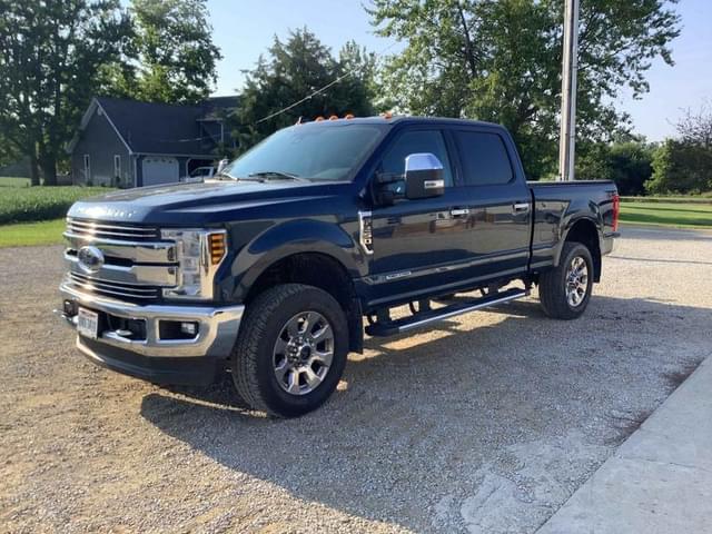 Image of Ford F-250 equipment image 1