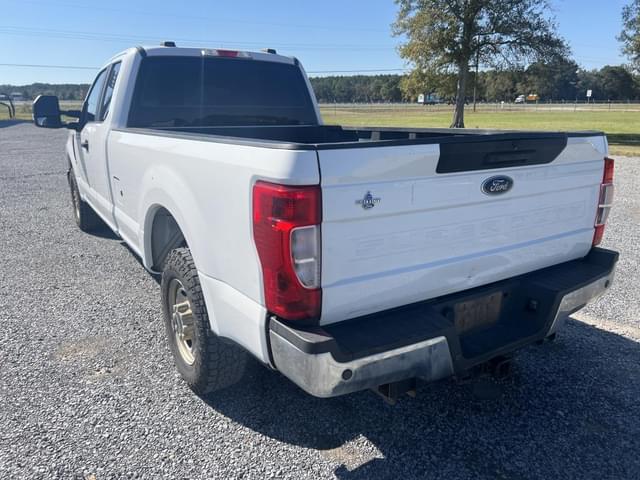 Image of Ford F-250 equipment image 3