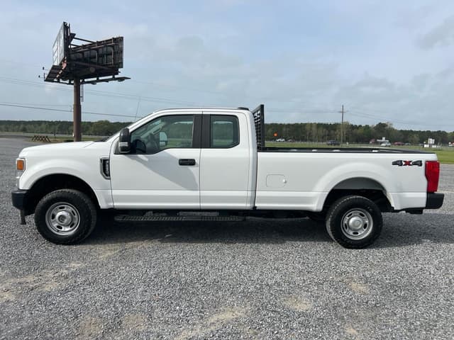 Image of Ford F-250 equipment image 1