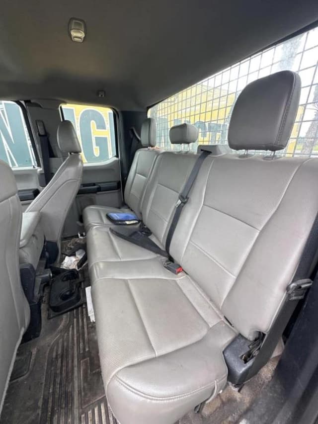 Image of Ford F-250 equipment image 4