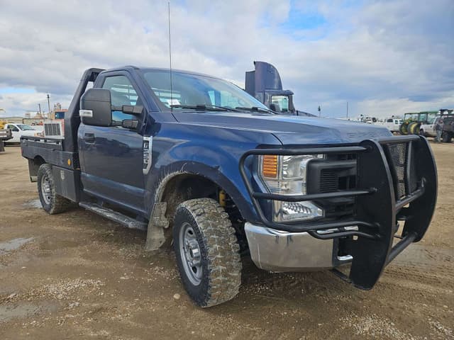 Image of Ford F-350 equipment image 3