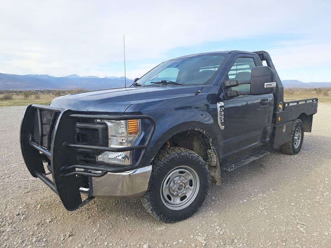 Image of Ford F-350 Primary image