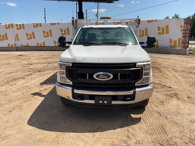 Image of Ford F-350 equipment image 1