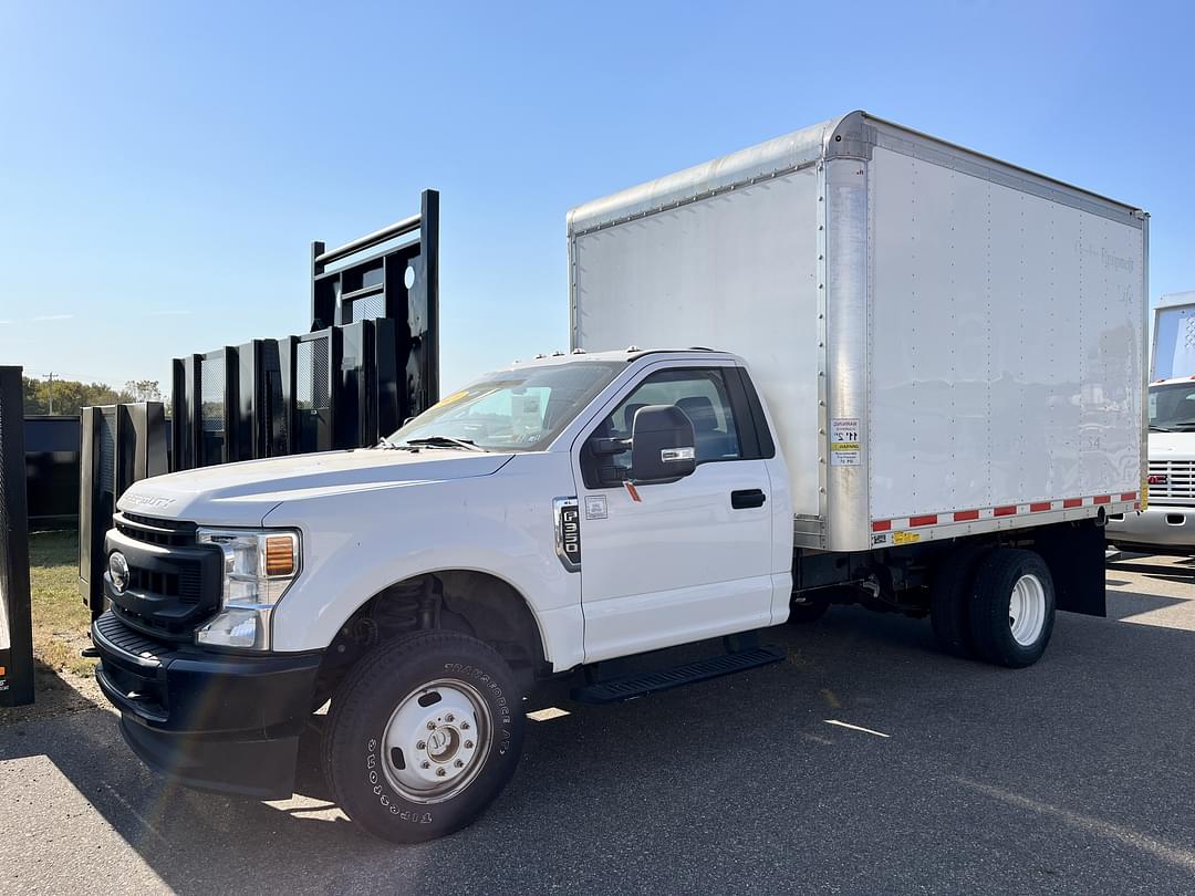 Image of Ford F-350 Primary image