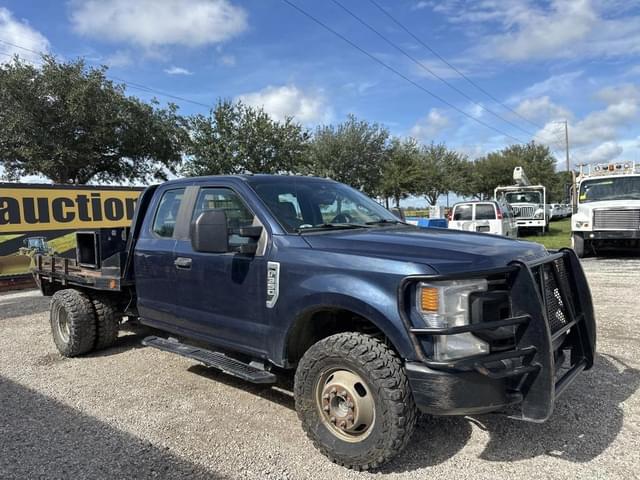 Image of Ford F-350 equipment image 3