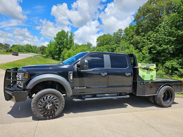 Image of Ford F-450 equipment image 4