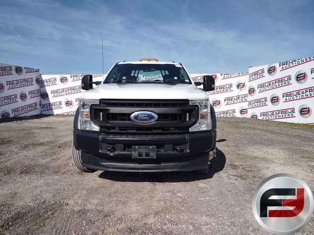 Image of Ford F-450 equipment image 1