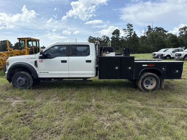 Image of Ford F-550 equipment image 1