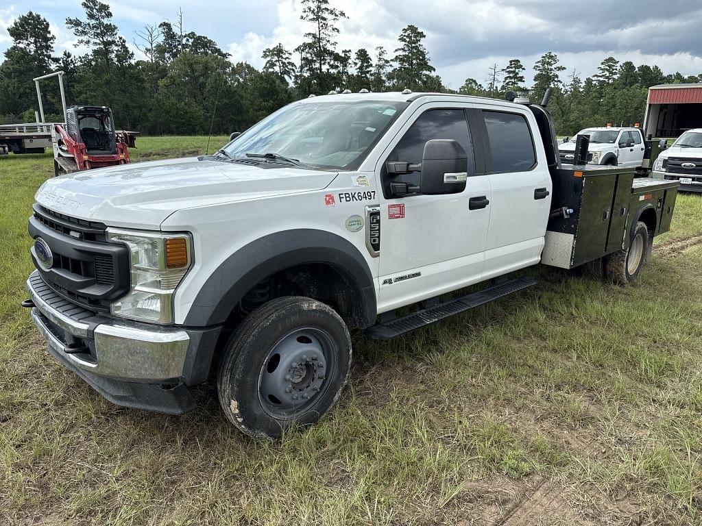 Image of Ford F-550 Primary image