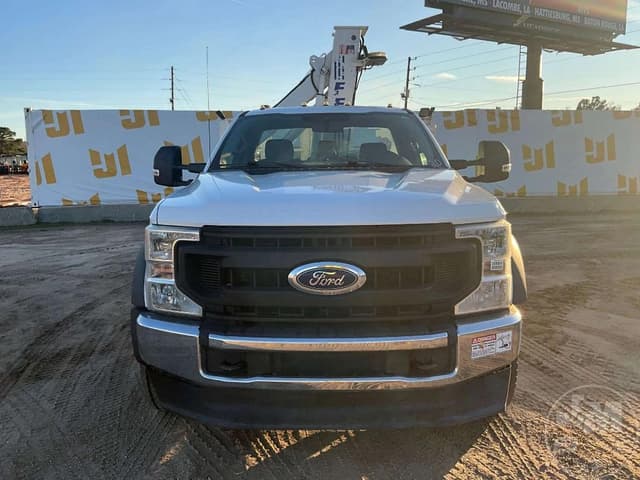 Image of Ford F-550 equipment image 1