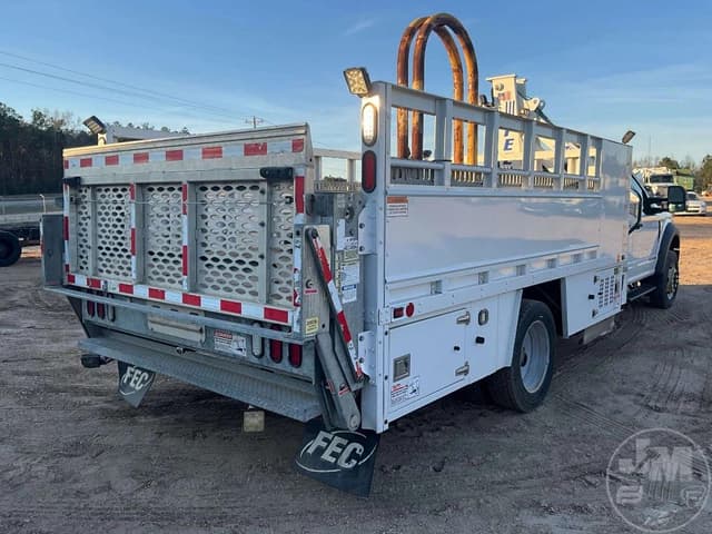 Image of Ford F-550 equipment image 4
