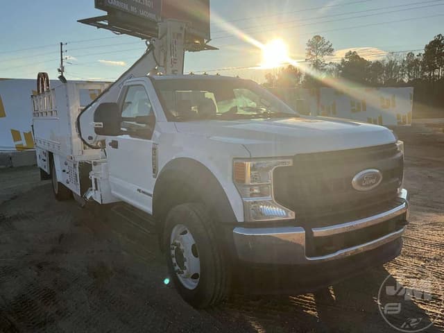 Image of Ford F-550 equipment image 2