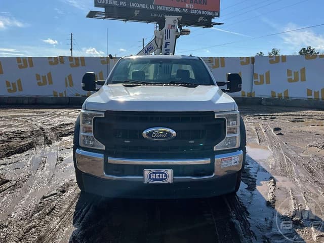 Image of Ford F-550 equipment image 1