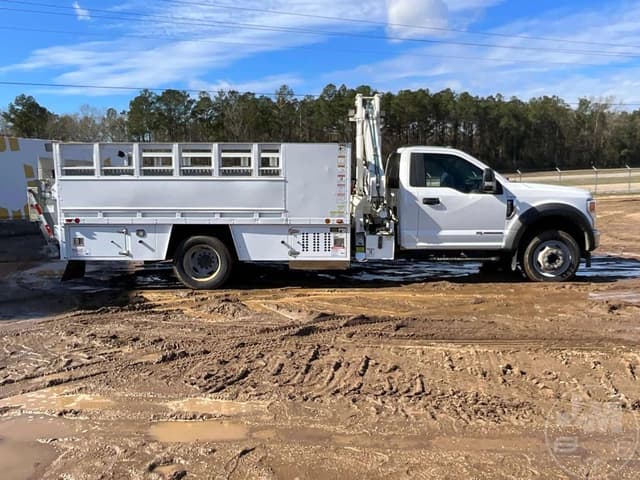 Image of Ford F-550 equipment image 3