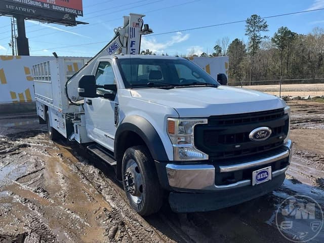 Image of Ford F-550 equipment image 2