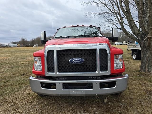 Image of Ford F-650 equipment image 1