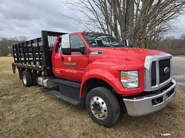 Image of Ford F-650 equipment image 2