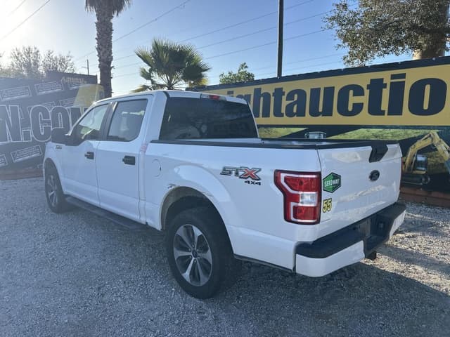 Image of Ford F-150 equipment image 1