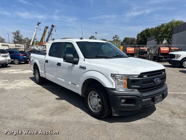 Image of Ford F-150 equipment image 2