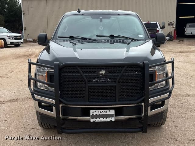 Image of Ford F-150 equipment image 1