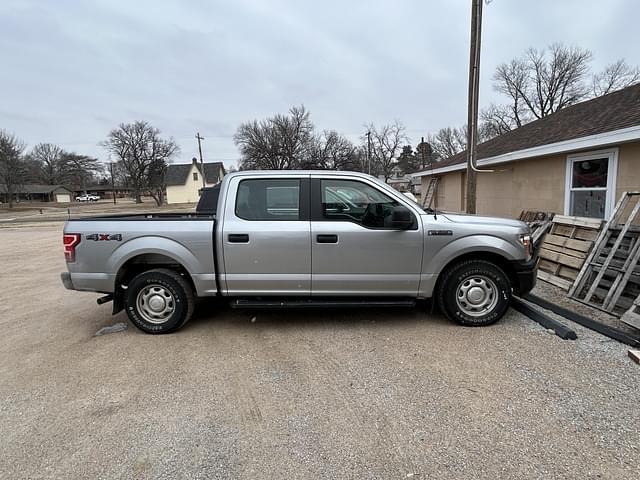 Image of Ford F-150 equipment image 3