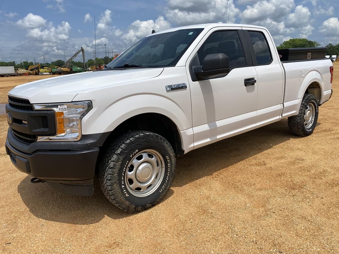 Image of Ford F-150 Primary image