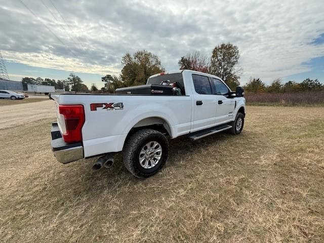 Image of Ford F-250 equipment image 3
