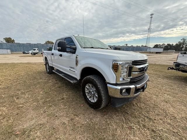 Image of Ford F-250 equipment image 1