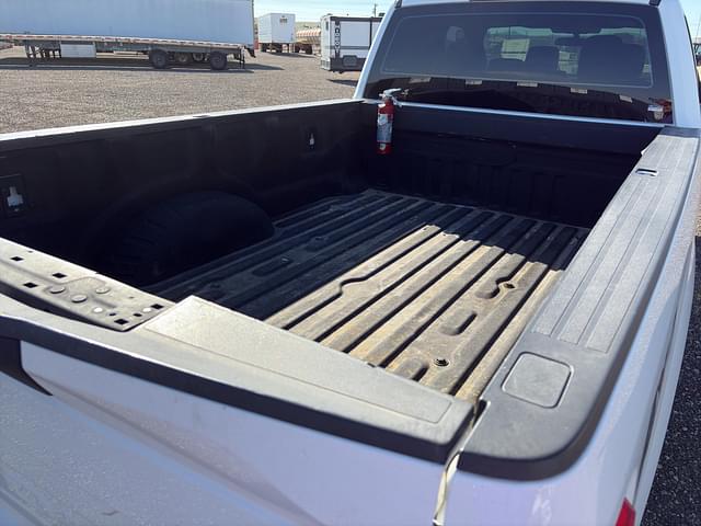 Image of Ford F-250 equipment image 4