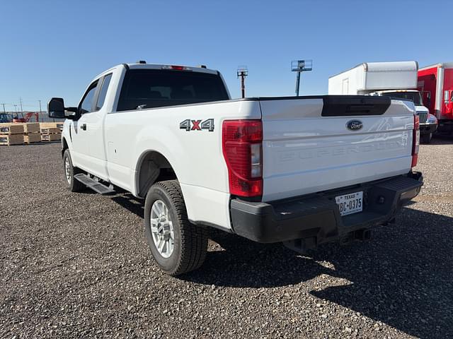 Image of Ford F-250 equipment image 1