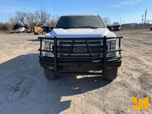 Image of Ford F-250 equipment image 1