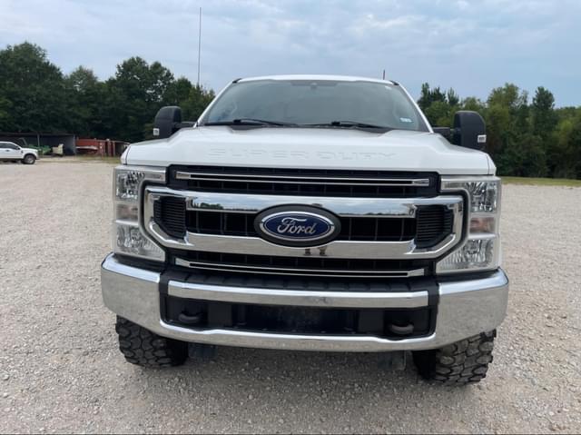 Image of Ford F-250 equipment image 1