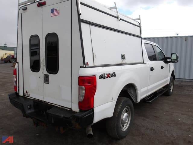 Image of Ford F-250 equipment image 4