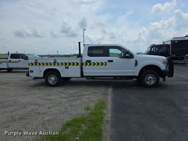 Image of Ford F-250 equipment image 3