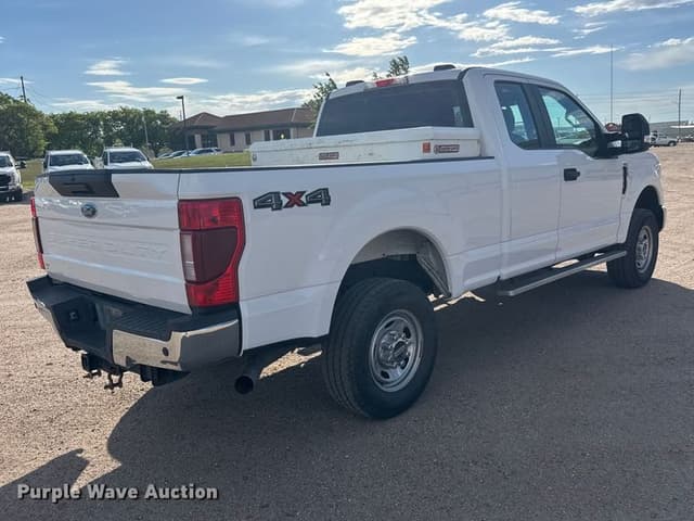 Image of Ford F-250 equipment image 4