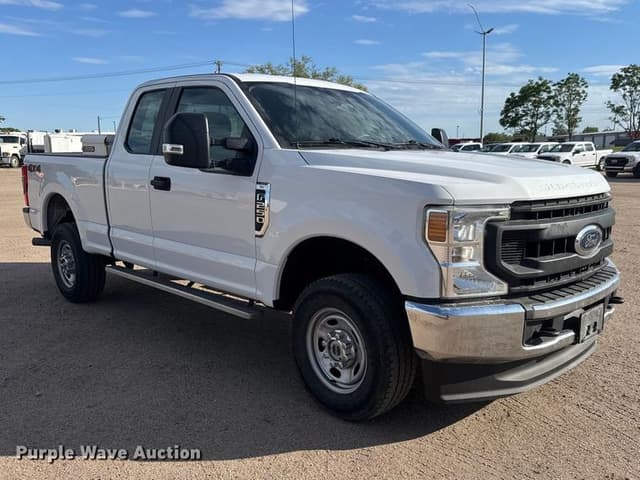 Image of Ford F-250 equipment image 2