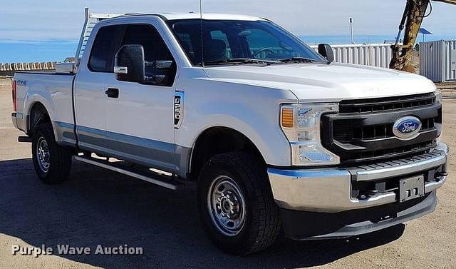 Image of Ford F-250 equipment image 2