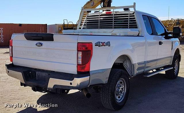 Image of Ford F-250 equipment image 4
