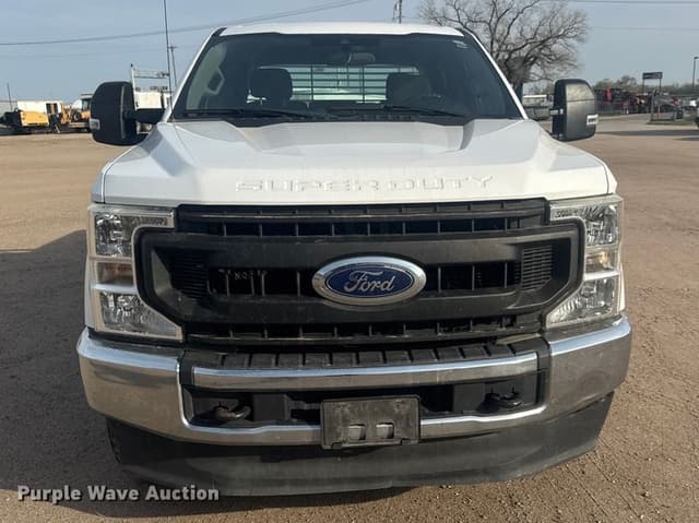 Image of Ford F-250 equipment image 1