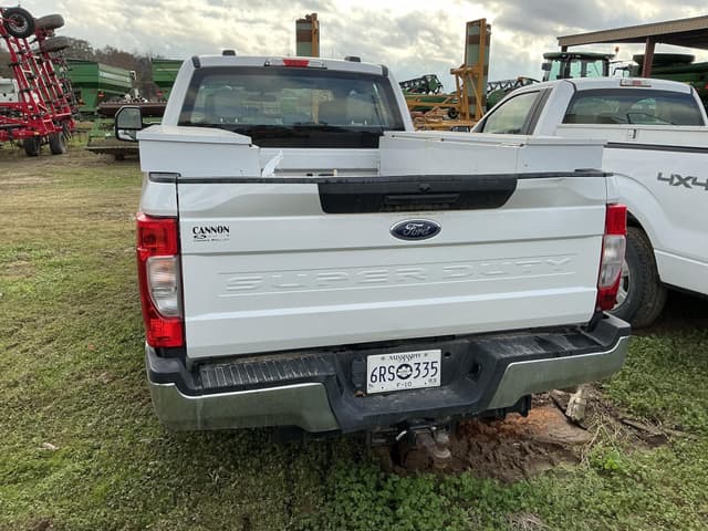 Image of Ford F-250 equipment image 3